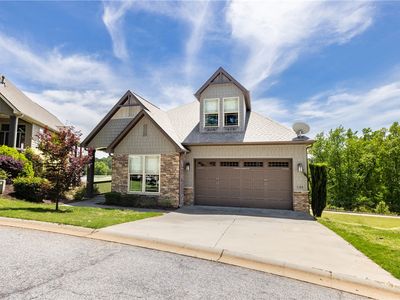 3322 Championship Dr