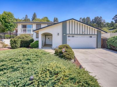 3390 Pinewood Ct