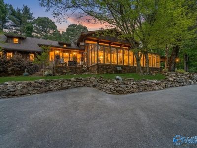 1302 Old Boaz Rd