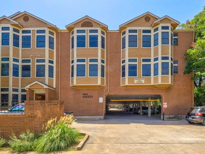 2802 Nueces St APT 306