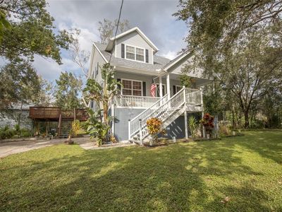 9815 Golden Loop