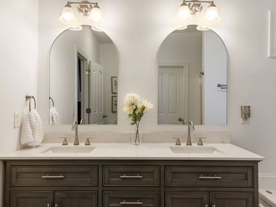 2639 Mission Ridge Dr