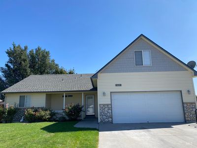 422 NW Sandpiper Ave