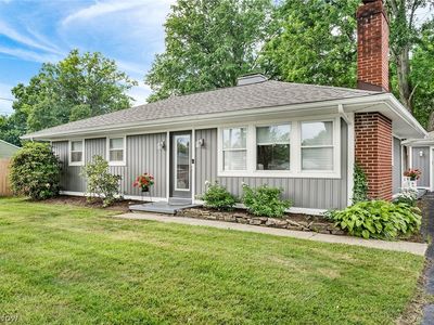 8041 Timberlane Dr NE