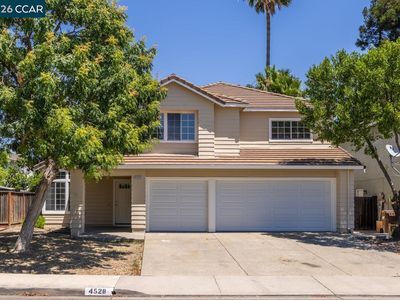 4528 Knollpark Cir