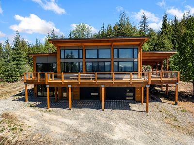 933 Rising Hawk Ridge Rd