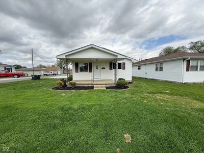 716 W Walnut St