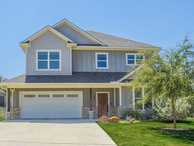 1300 Sleepy Hollow Rd