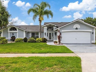 13528 Woodside Dr