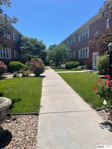 9105 Arbor St APT 3