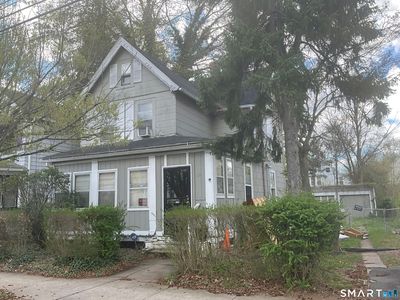 24 Pond Street