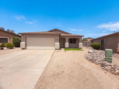 902 E DESERT MOON Trail