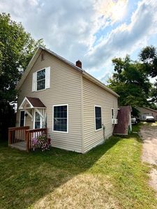 109 Main Ave S