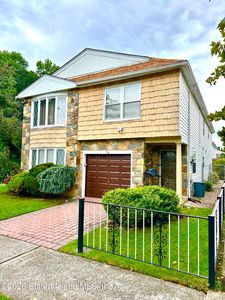 39 Field St