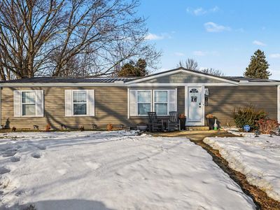 100 W Dutch St