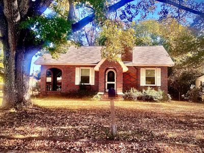 1102 Murphy Street