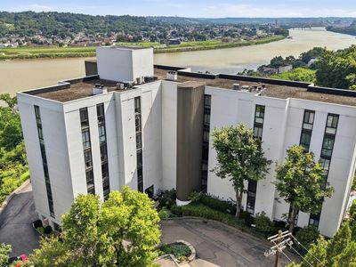 415 Bond Pl Unit 4-C