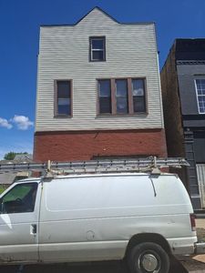 1314 W 51st St