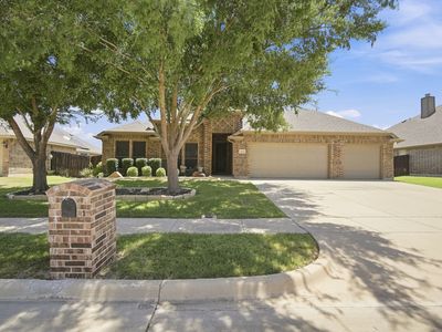 5610 Paradise Dr