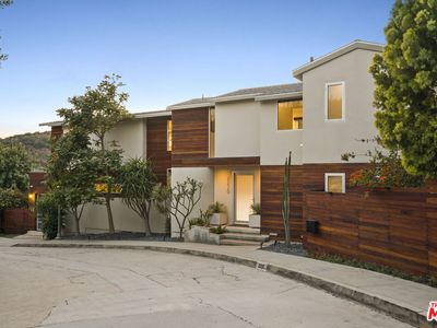 2229 Castilian Dr