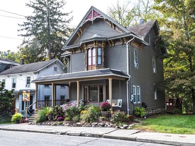 527 Delaware Ave
