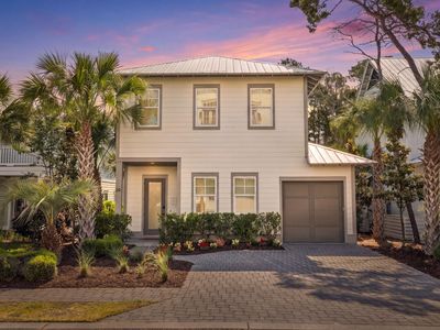 80 Grande Pointe Dr