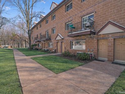 Property at 29 Klint Court, Nanuet, NY