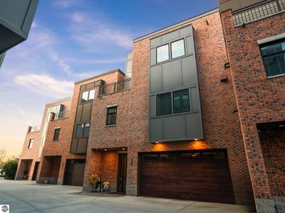 139 Uptown Ct