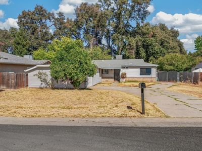 7009 Lincoln Oaks Dr