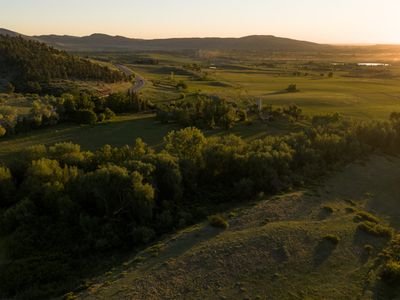 11050 N Foothills Hwy
