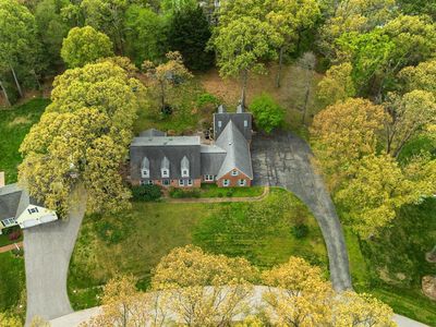230 Ambleside Dr