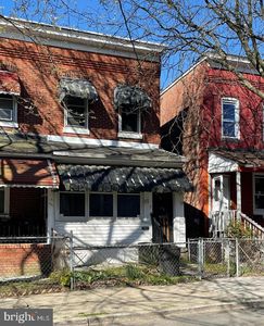 65 Race St