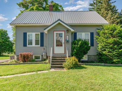 3685 Shattuck Rd