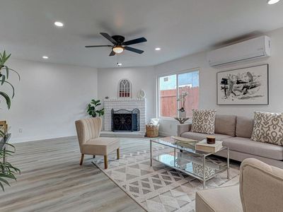 1320 Vinca Way