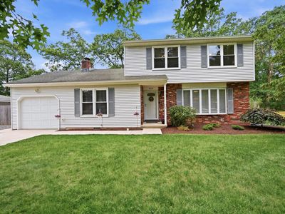 4240 Fairway Cir