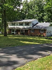 127 W Hill Ter