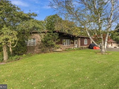 65 Victoria Ln