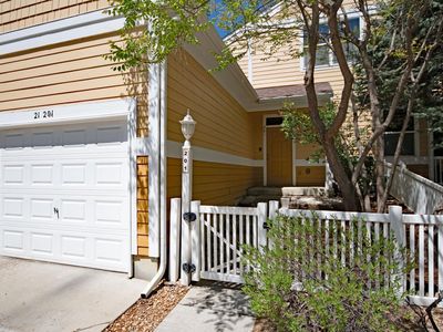 2059 Grays Peak Dr #201