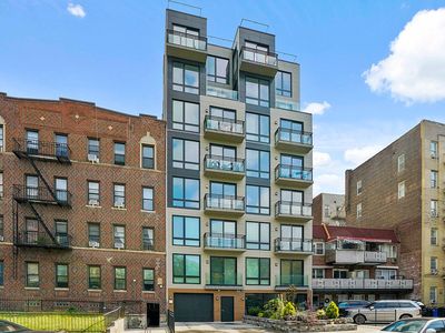 379 Ocean Pkwy APT 3A