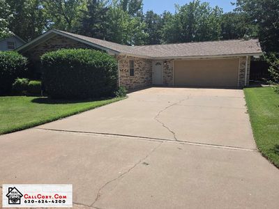 2120 Violet Ln