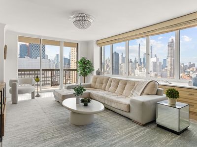 422 E 72nd St APT 28D