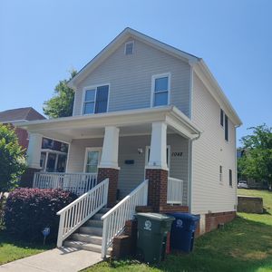 1048 Flynn St