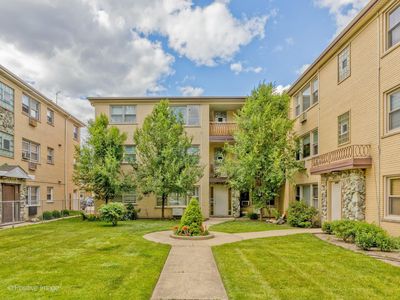 8544 W Rascher Ave Unit 3W