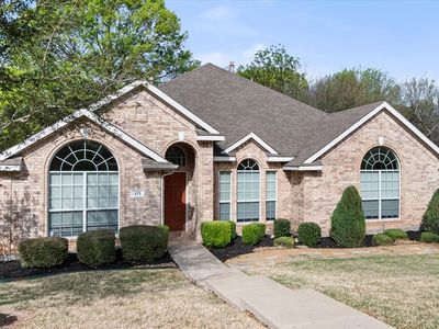 121 Wooded Creek Dr