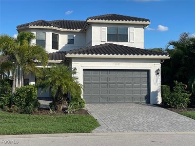 11537 Foxbriar Ln