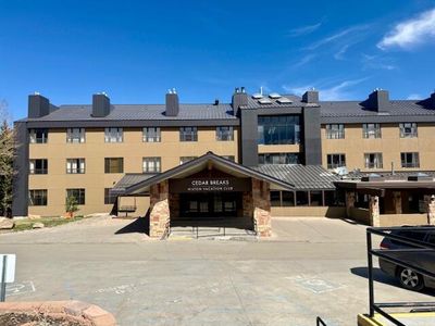 223 W Hunter Ridge Dr #E208