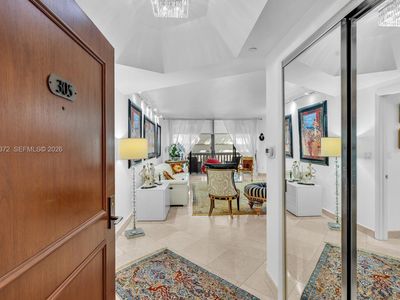 2000 Island Blvd APT 305