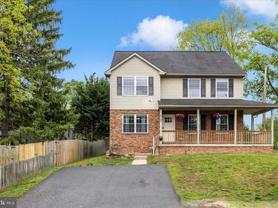 916 Harwood Rd #B