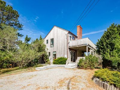 1889 Montauk Hwy