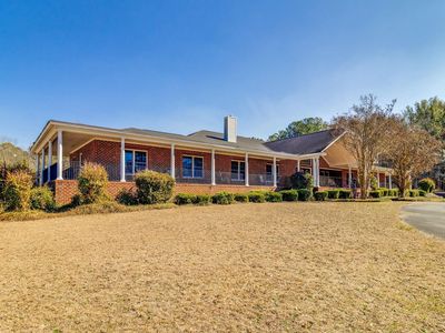 1775 N Kings Hwy
